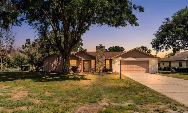 85 Country Club Ln, FL