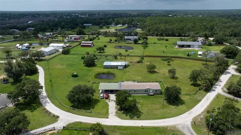 1050 Dillon Cir, FL