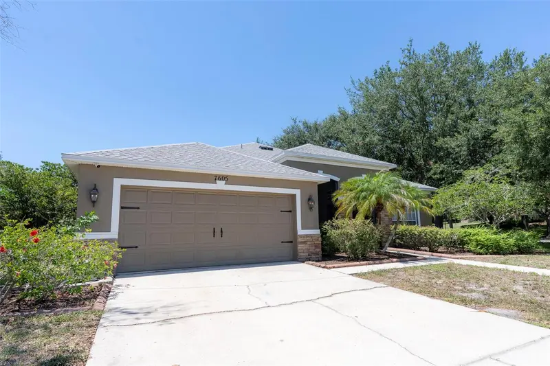 7605 Nottinghill Sky Dr, FL