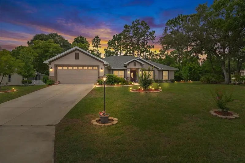 2 Balsam Dr, FL