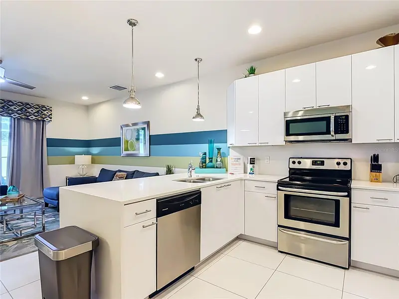 1433 Retreat Cir, FL