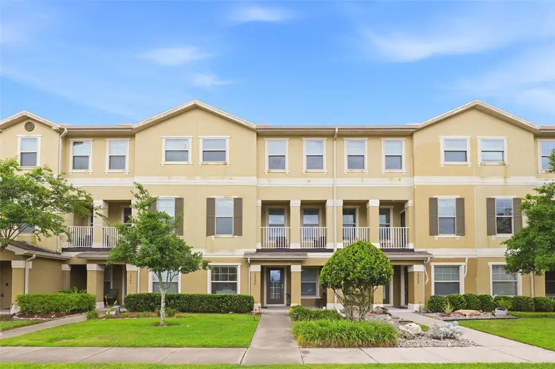 10558 Green Ivy Ln, FL