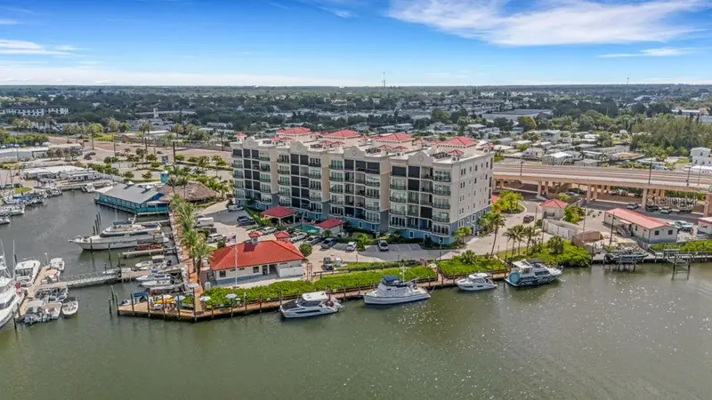 505 N Tamiami Trl #501, FL