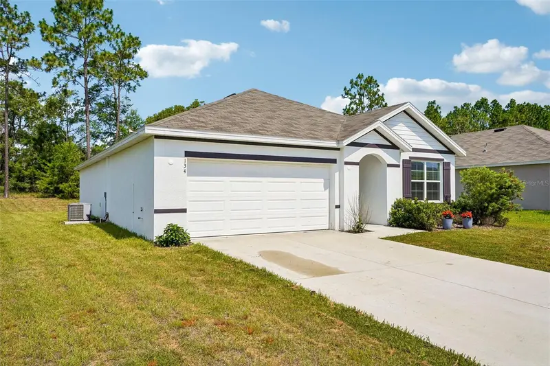 134 Hickory Course Trl, FL