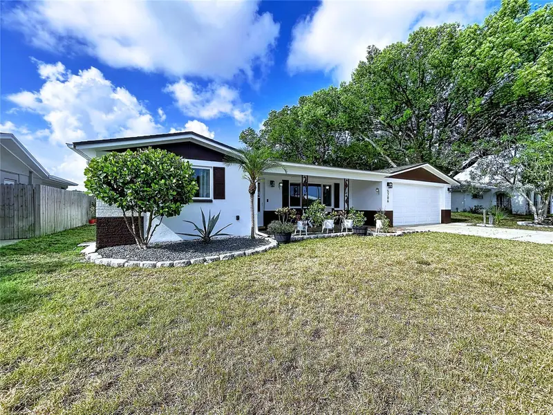 5706 Dove Dr, FL