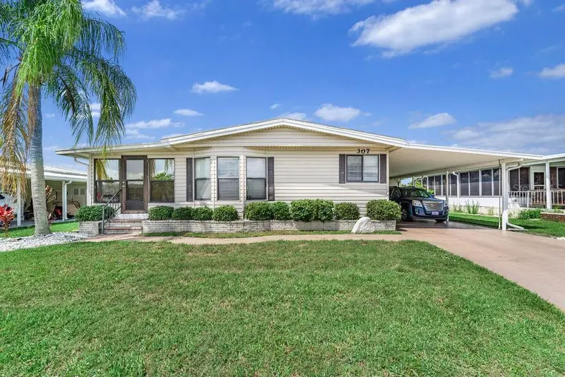 307 Avenue Of Dukes, FL