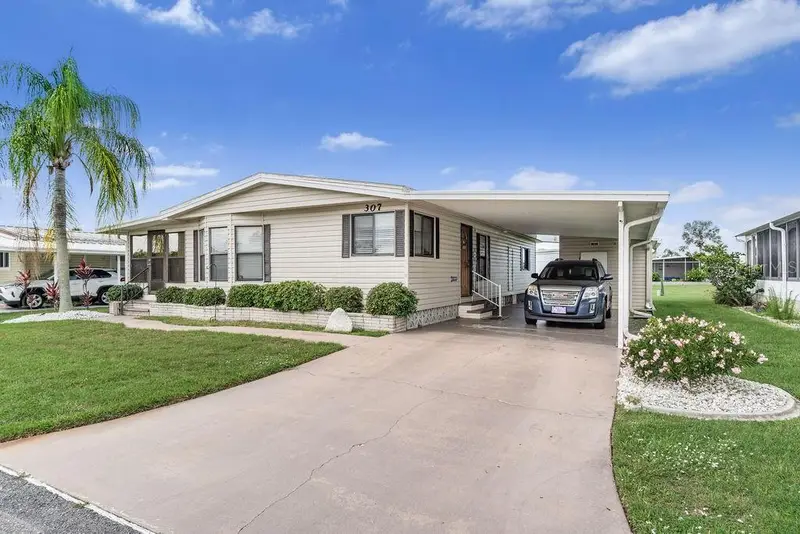 307 Avenue Of Dukes, FL