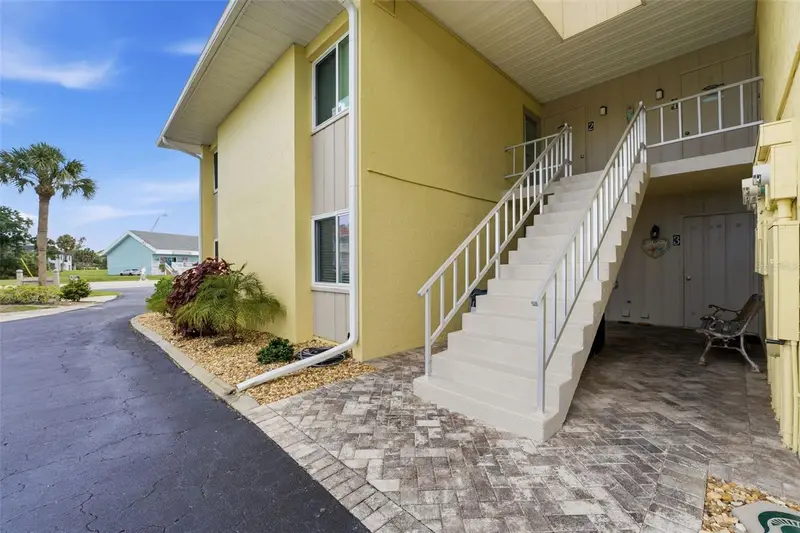 101 Louella Ln #2, FL