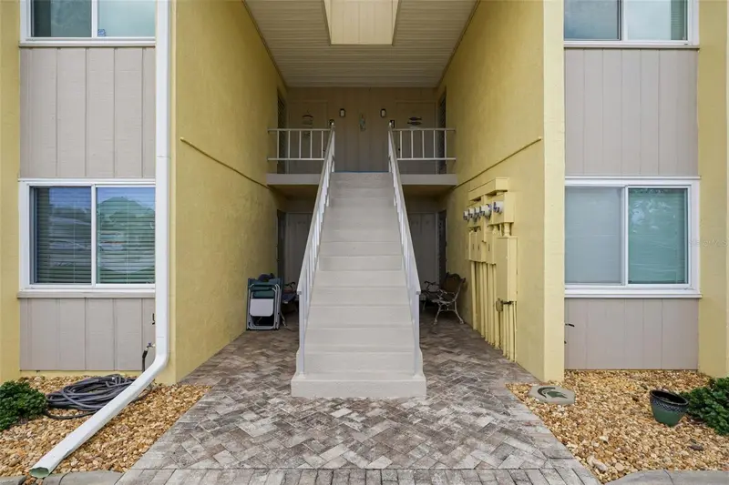 101 Louella Ln #2, FL