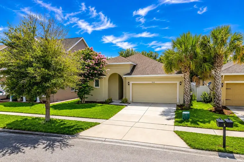 908 Marisa Ln, FL