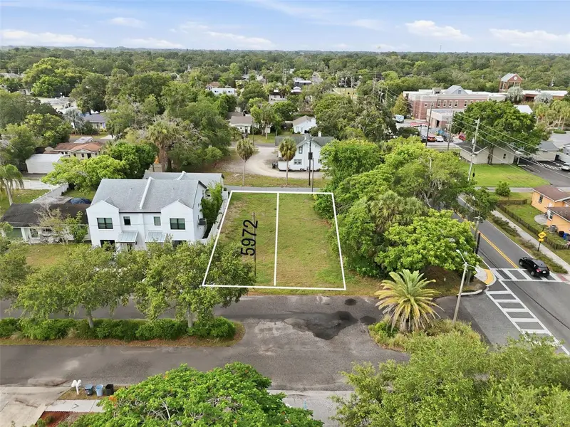 5972 Central Ave, FL