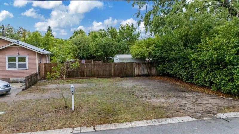 1129 Engman, FL