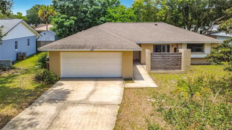 800 Wavecrest Dr, FL