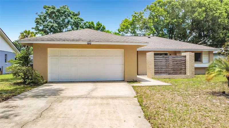 800 Wavecrest Dr, FL