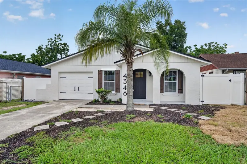 4346 Daubert St, FL