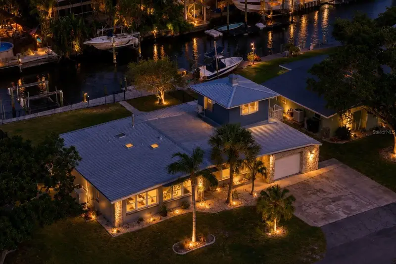 512 Palm Ave, FL