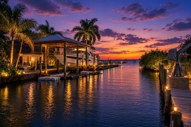 512 Palm Ave, FL