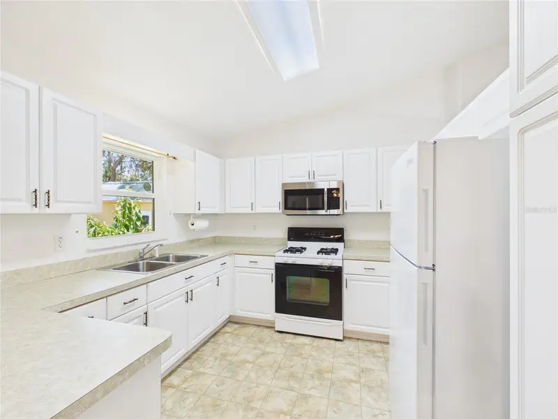 11236 N Rain Pt, FL