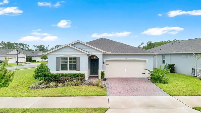 17718 Blazing Star Cir, FL