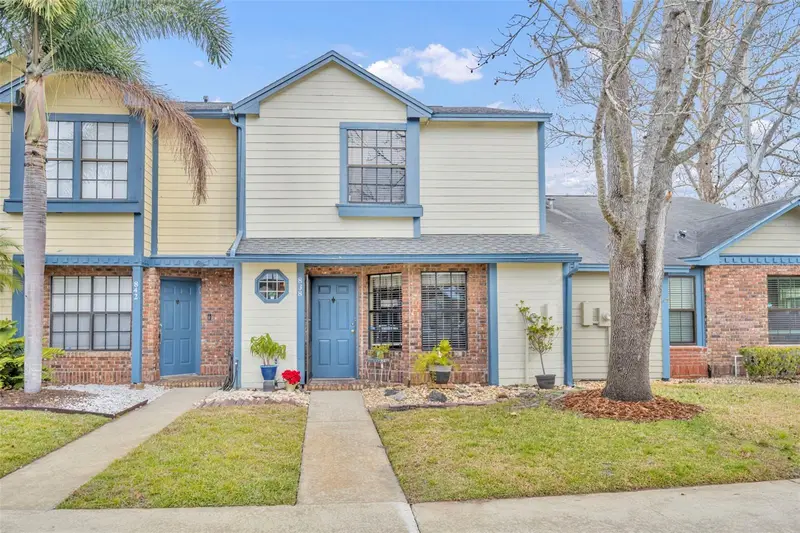 838 Commonwealth Ct, FL