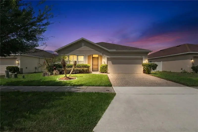 480 Kestrel Dr, FL