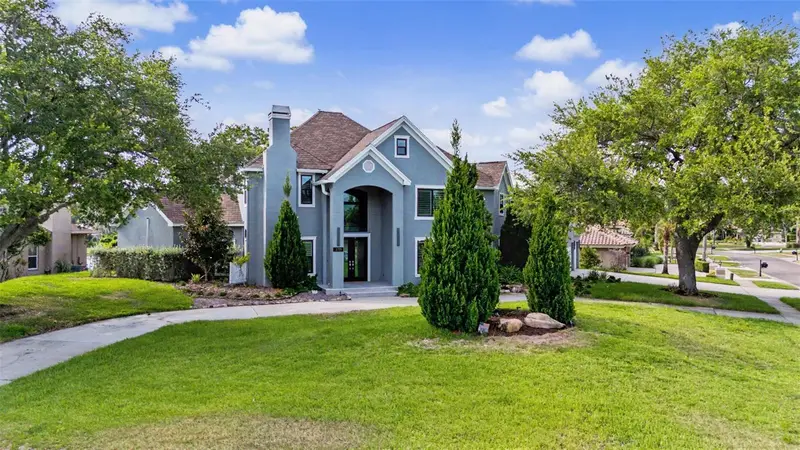 3781 Executive Dr, FL