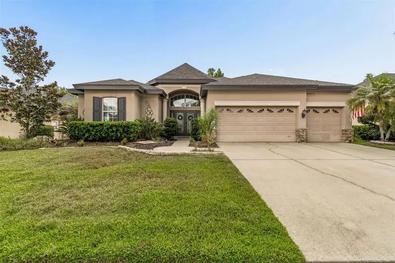 23305 Gracewood Cir, FL