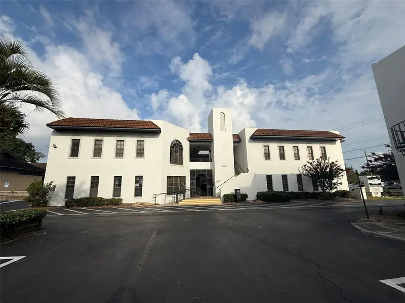 814 E Silver Springs Blvd #E, FL