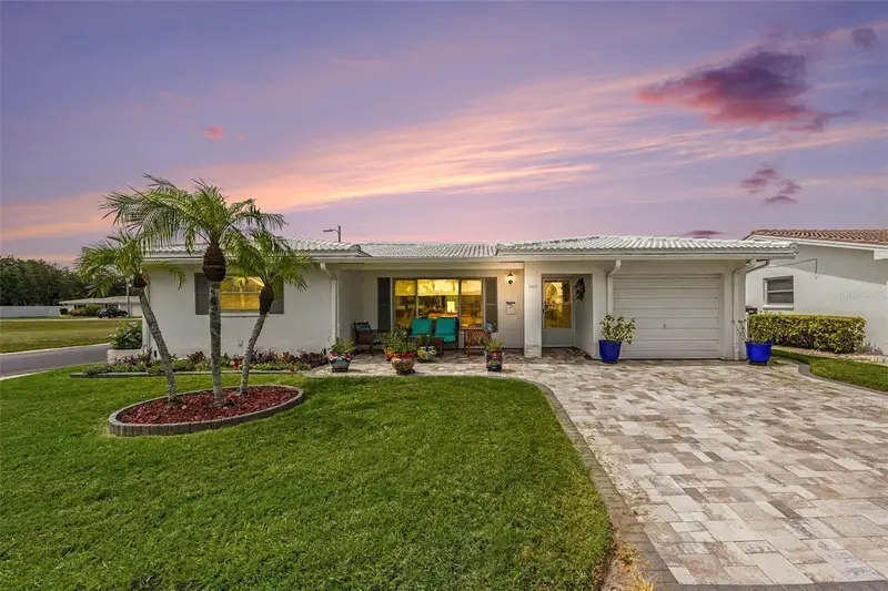 3450 101st Ter N, FL