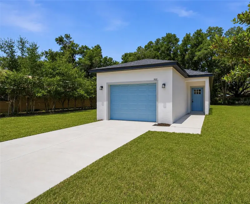 522 Palmetto St, FL
