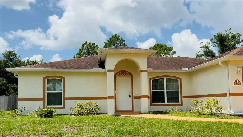 200 Breakwater St Se, FL