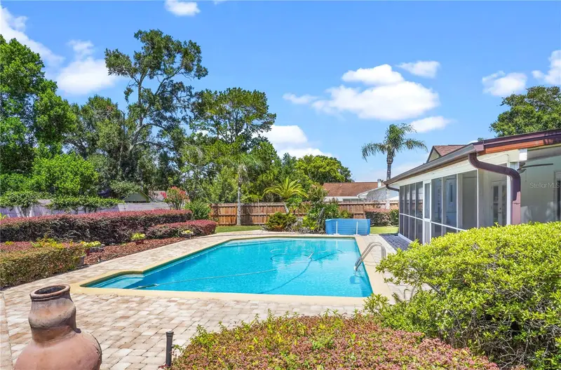 1540 Tracy Dee Way, FL