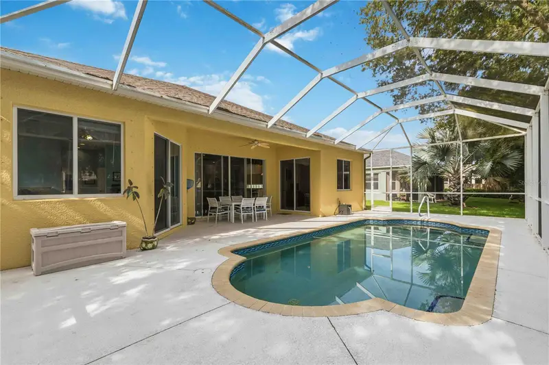 8268 47th Street Cir E, FL