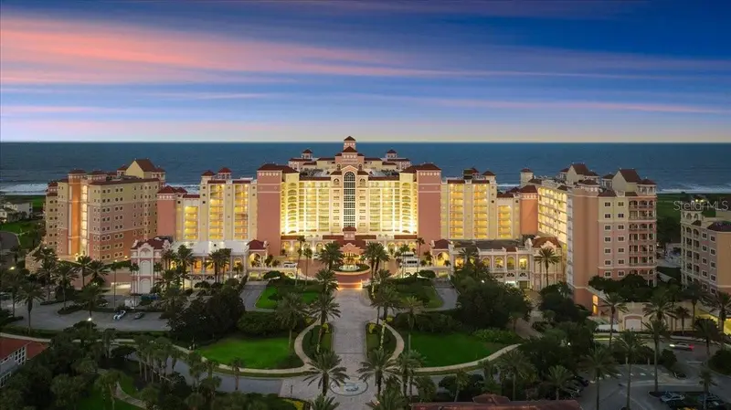200 Ocean Crest Dr #137, FL