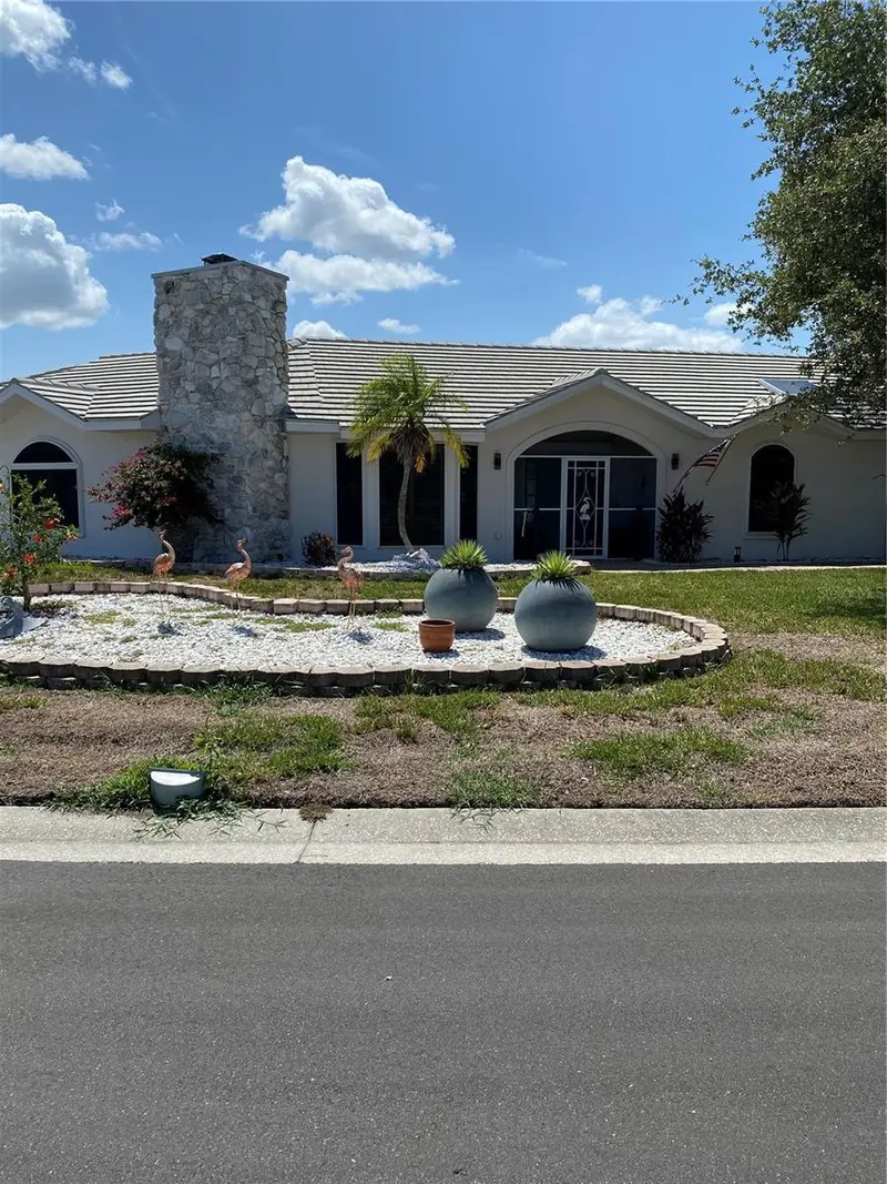 355 Eden Dr, FL