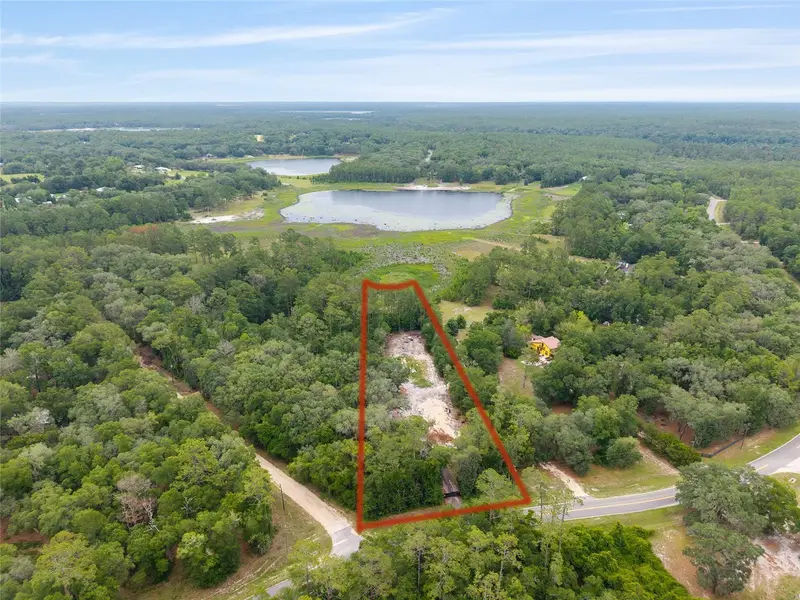261 Ashley Lake Dr, FL