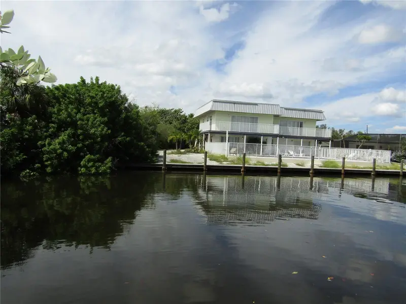 Tropical Shore Way, FL