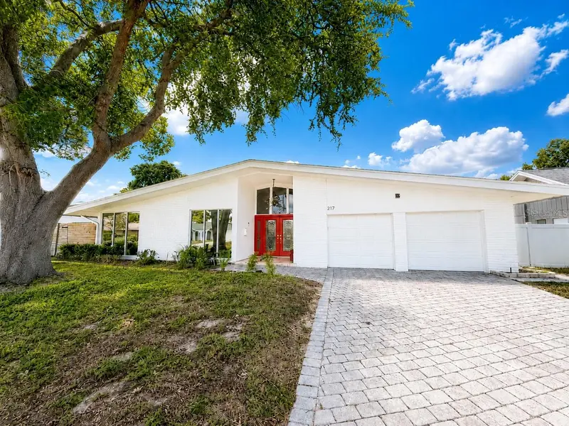 217 Yarmouth Rd, FL