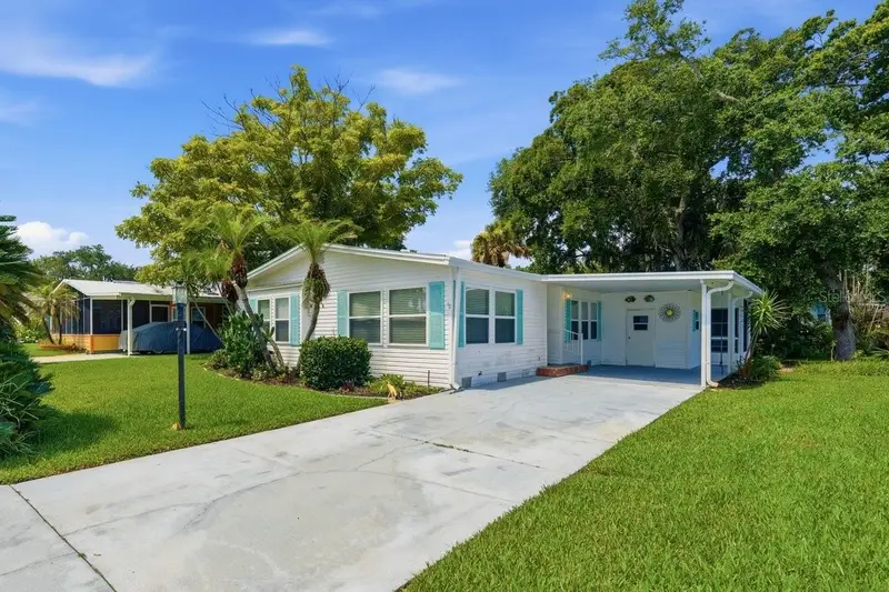 304 Portside Ln, FL
