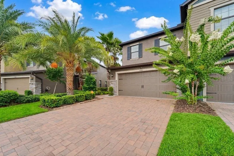 28425 Pleasant Bay Loop, FL