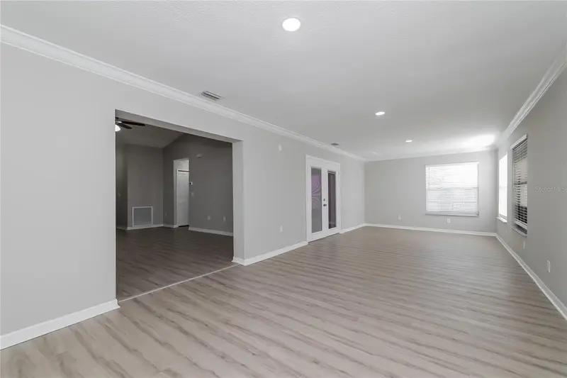 117 Dorchester Ct, FL