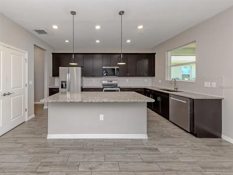2160 Weaver Bird Ln, FL