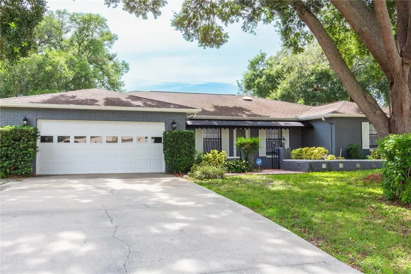 11016 Saginaw Dr, FL