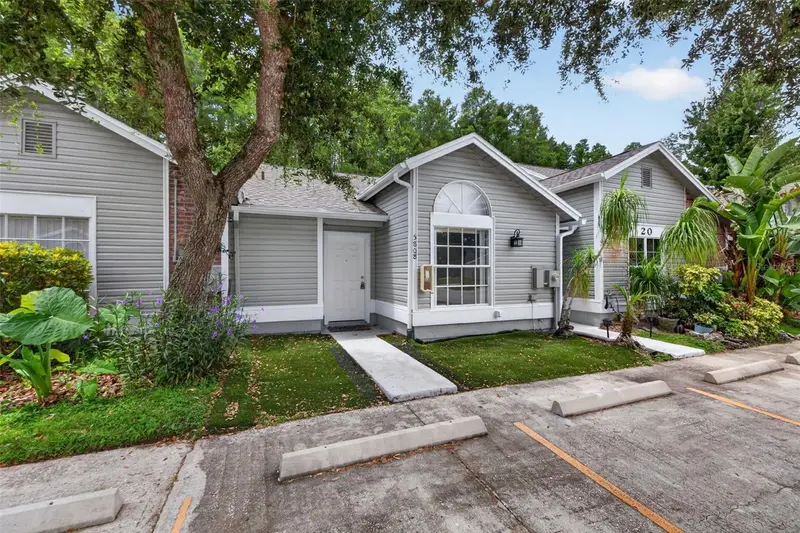 5808 Red Cedar Ln, FL