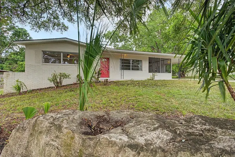 12 N Tyler St, FL