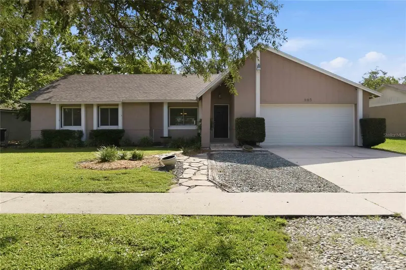 665 Murphy Rd, FL
