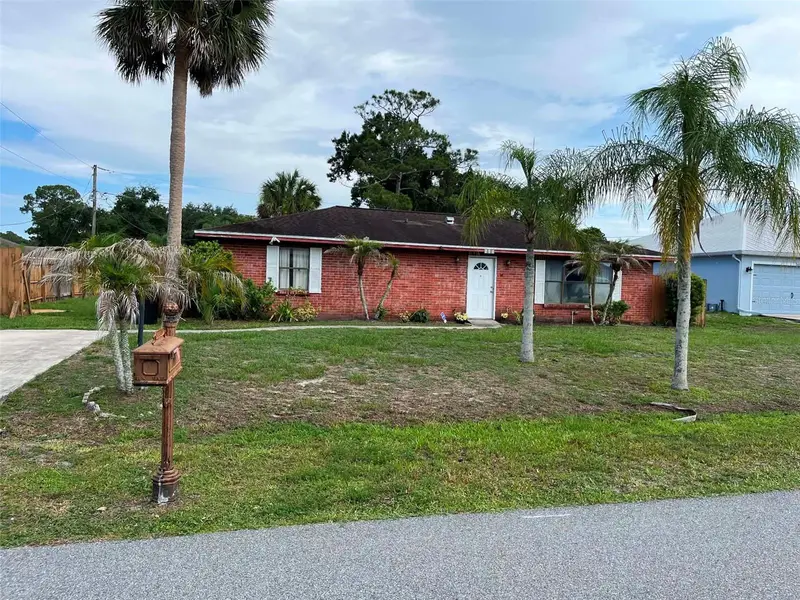 688 Airoso Rd Se, FL