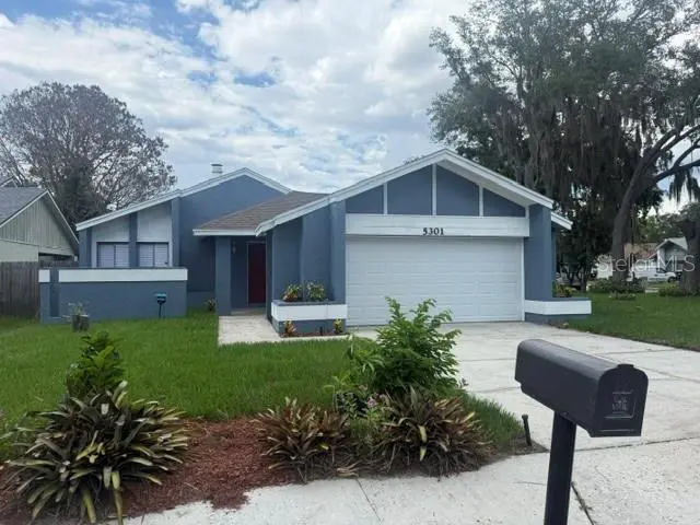 5301 Pinebury Ct, FL
