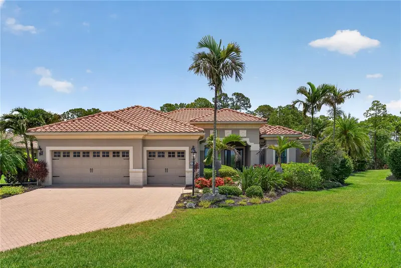 8276 Larkspur Cir, FL