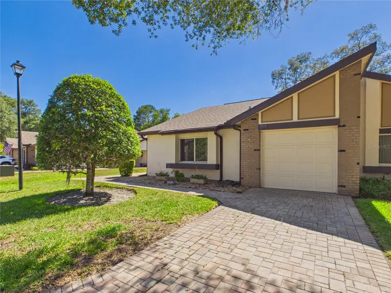 7511 Heather Walk Dr, FL